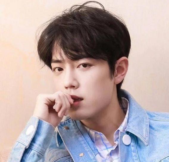 肖战|陈赫靠跑男翻身,高圆圆成贤妻良母,肖战现在处境谁之错?