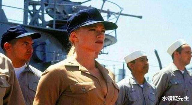 美军@美军航母每次出海,为何必须带上500名女兵?原因让我们也赞同