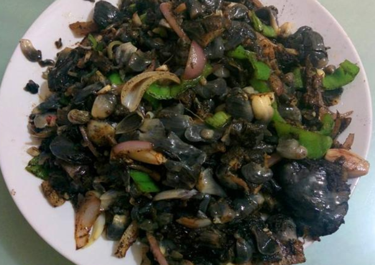 玉米|玉米上发霉还能吃？这东西可是美味，现在有钱都难买到