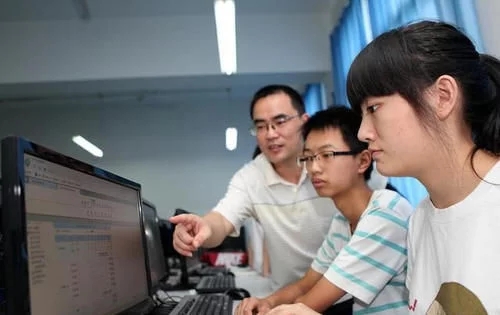 大学|高考“捡漏王”，403分被985大学录取，网友：此“漏”难捡