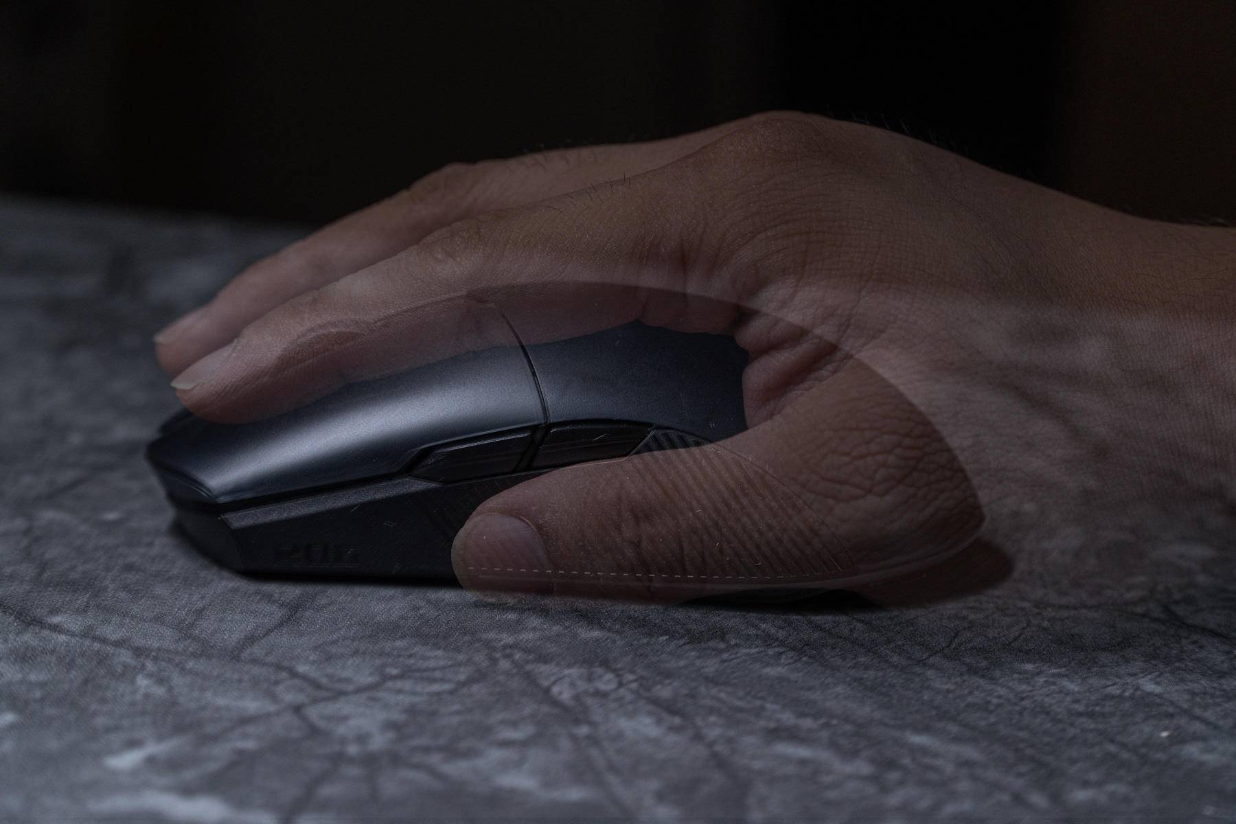 华硕|全能又客制，玩家国度 烈刃2 鼠标开箱简评