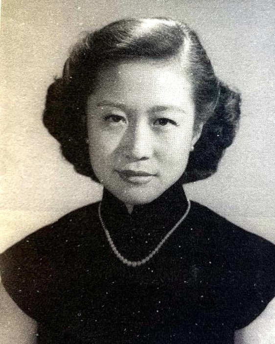 翁帆|杨振宁精神矍铄与妻子合体亮相，44岁翁帆发福水肿，憔悴了不少