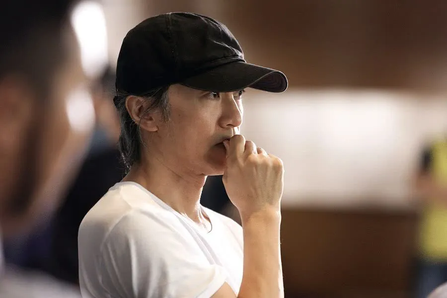 周星驰|周星驰一生后悔拍的两部“烂片”，一部为还债，一部为报恩！