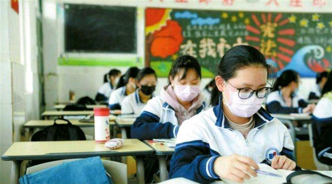 【教育厅】教育厅“最新”通知,小学低年级迎来“坏消息”,家长欲哭无泪