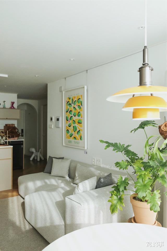 『电影』韩国夫妻晒出80㎡婚房，引数万人关注，精致温馨，堪比电影中场景