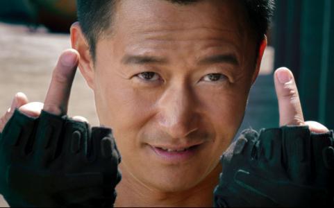 吴京|他曾和吴京是演对手戏，如今一个票房过百亿，一个还在装嫩