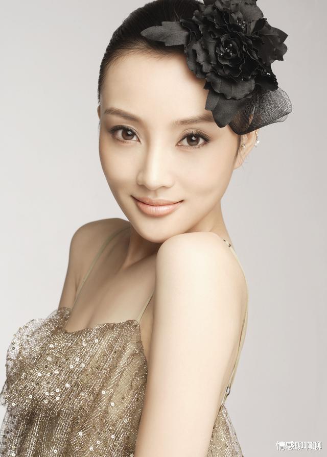 李小璐|李晨李小璐的爱情曾甜到很多人，多年后他给了她这样2个字的评价