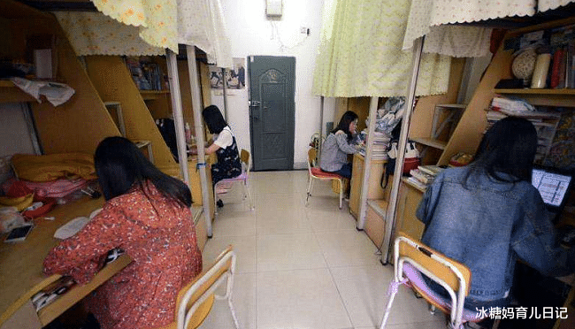 大门|大一入学：这4样东西最好别带，否则都进不去寝室的“大门”