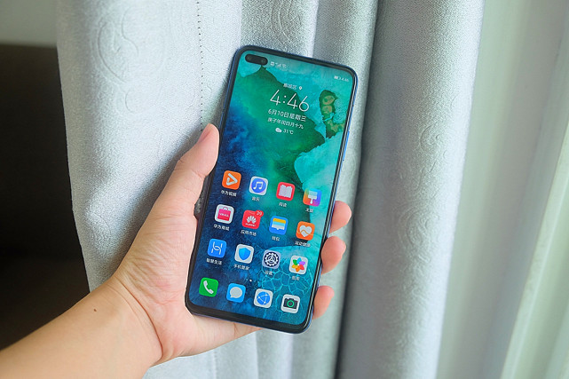 iqoo|明明功能十分受用，荣耀Play4Pro红外版却提不起热度，有点可惜！