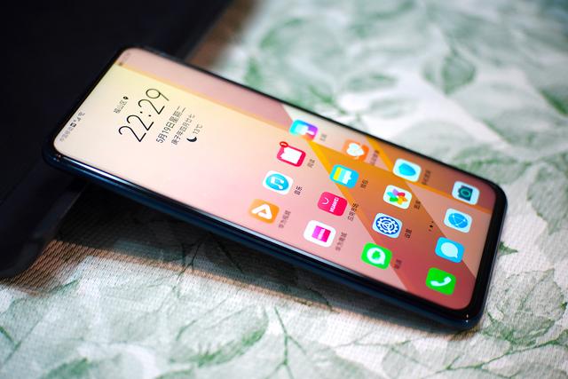 【荣耀x10】荣耀X10体验：不仅仅有5G，还有超强主摄和90Hz屏幕