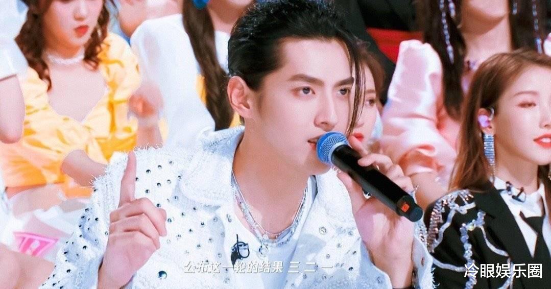 #周杰伦#天王与偶像的区别，“牛桃鹿”合体被群嘲，周杰伦林俊杰太惊艳