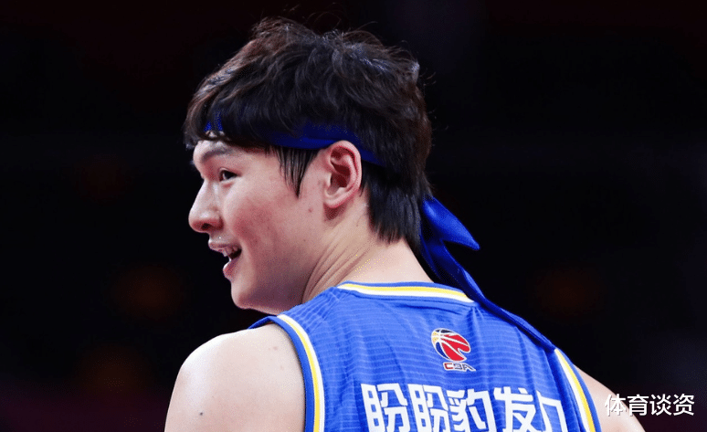 伊能静@轰100+28+14！这组CBA三巨头摊牌，打爆北控，季后赛名额他们要定了