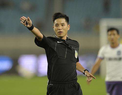 #武汉卓尔#同城德比热身，武汉卓尔3-1武汉三镇，国际级裁判顾春含执法