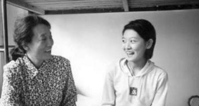 「清华大学」14岁参加高考，被清华录取，“高考状元”如今事业有成却饱受争议