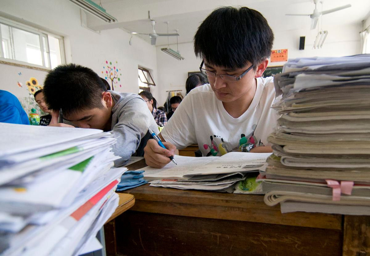 教育厅|教育厅最新通知,高三学生炸锅了,家长欲哭无泪