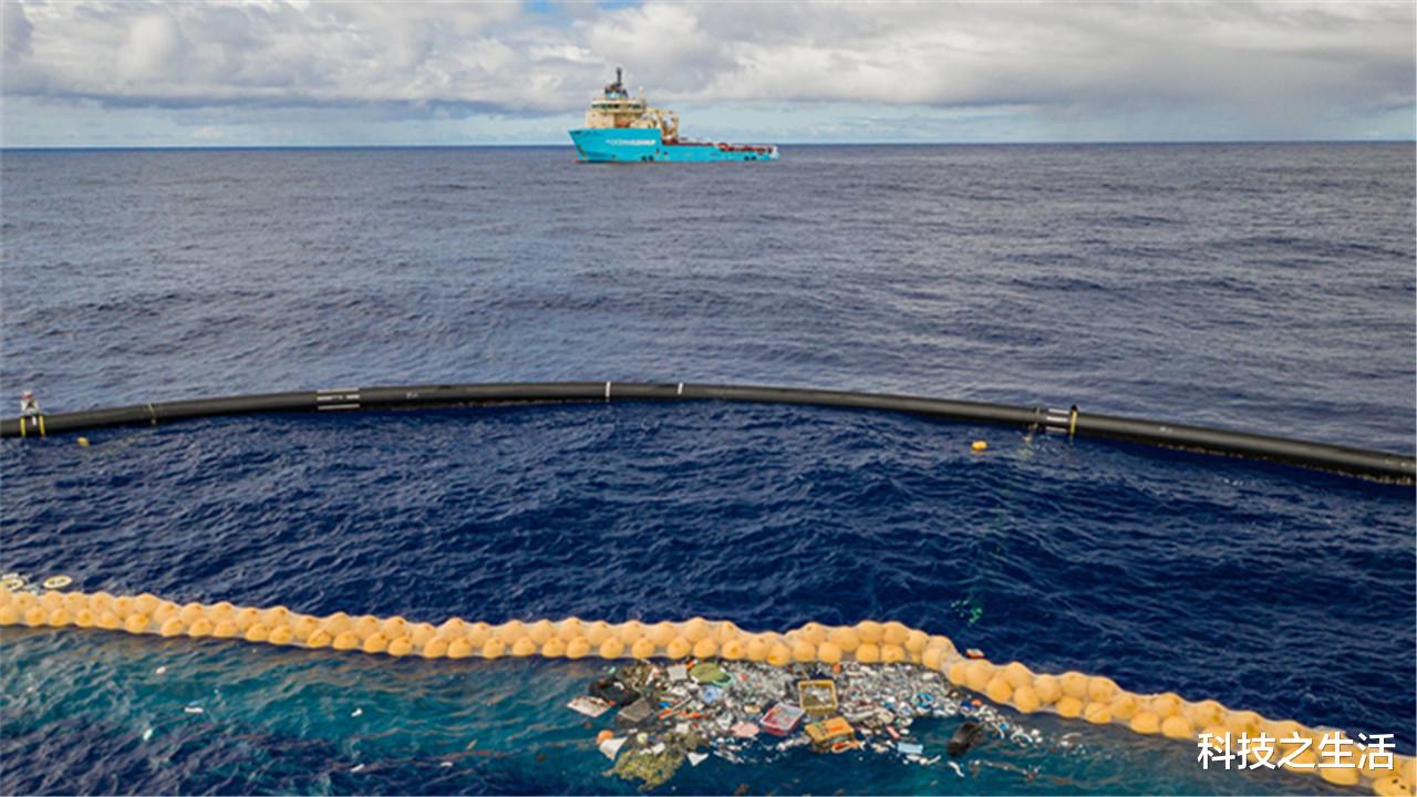 卫星|美国卫星拍的画面，“海上巨兽”正游向我国，面积等同1200个香港！
