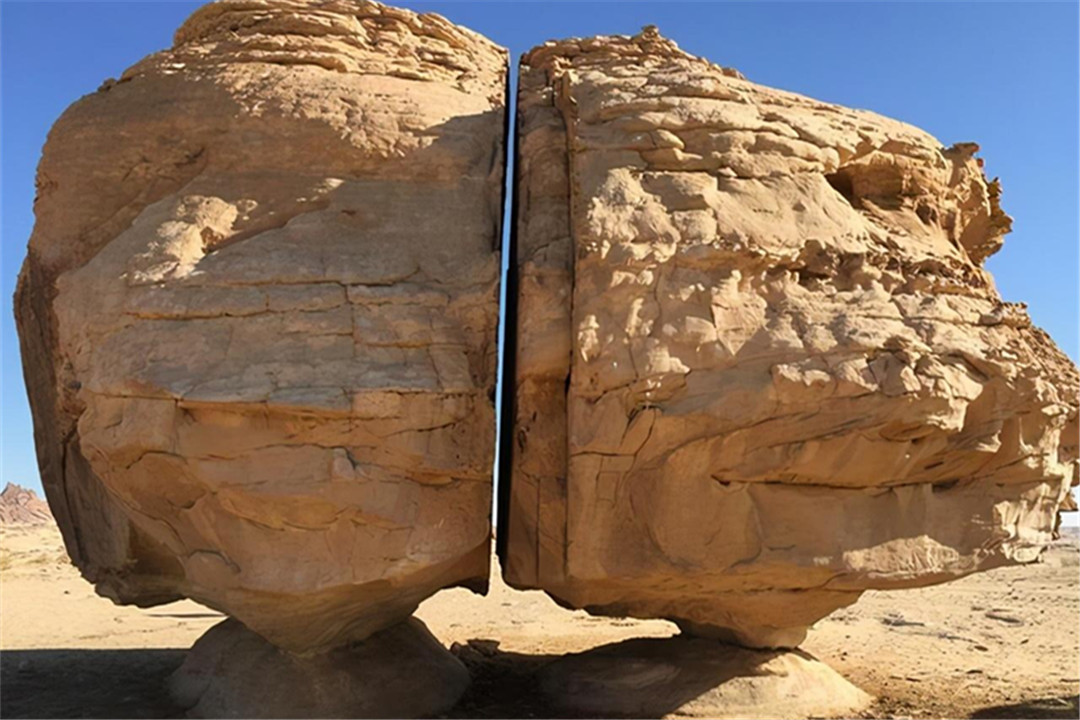 科学家|沙漠上一块4000年前的巨石，被精准切成两半，却不是人类干的！