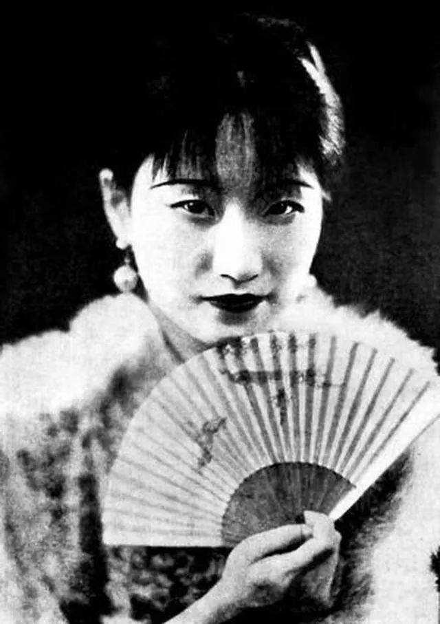 「梁思成」徐志摩去世后,陆小曼与徐志摩好友同居了30年,陆小曼:没有爱情