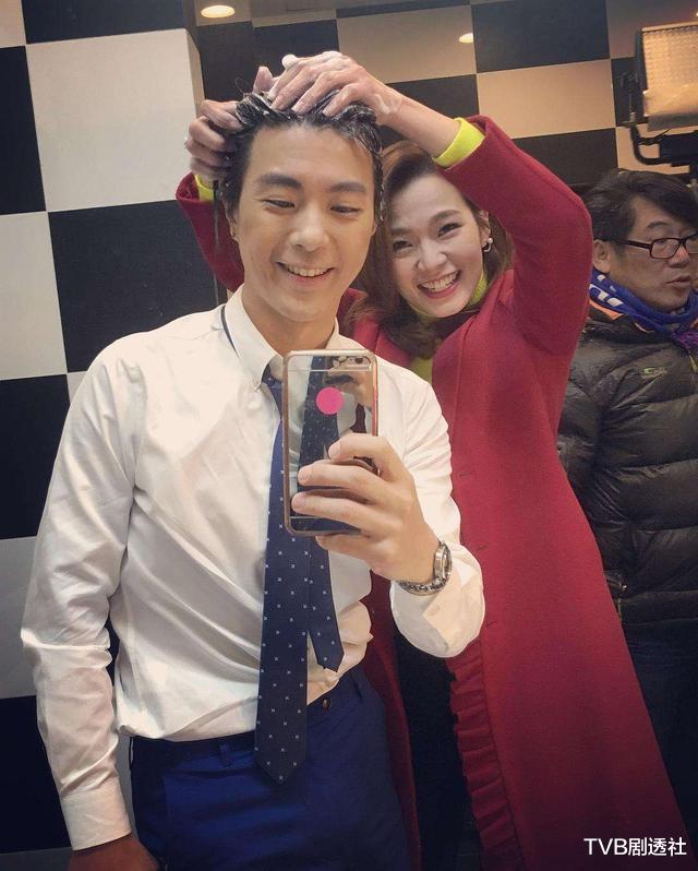#周星驰#《爱回家》彩蛋花絮好温馨 “熊若水”囝囝可爱比V赞妈妈好靓
