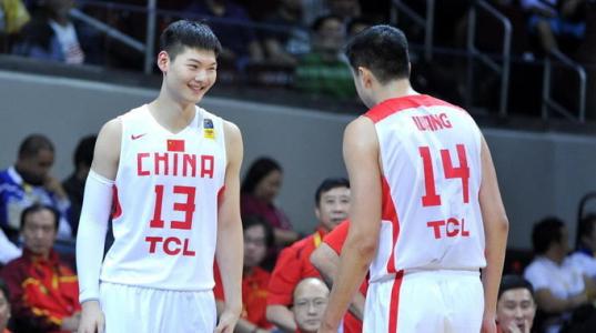 「王哲林」人物|场均32+14,CBA已容不下你,提升四点NBA等你