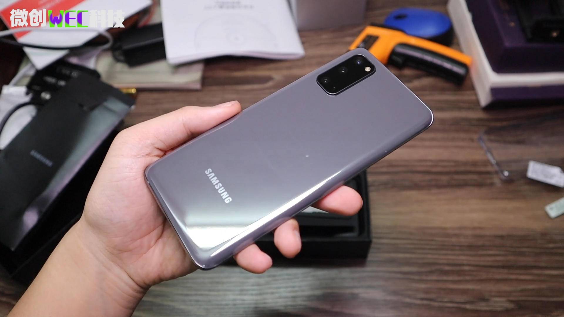 【三星手机】三星手机又“翻车”了！手机忽然黑屏关机，星粉：我以为手机坏掉了