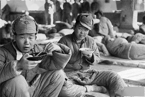 日军|抗战时期，日军几乎顿顿吃肉，那肉是怎么来的？答案让人冷汗直流