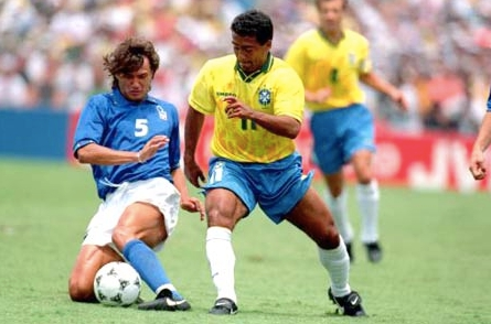 『巴西队』罗马里奥为什么落选巴西98世界杯阵容？