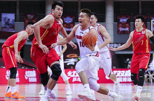广东男篮|八一队输广东队8分！王治郅赛后一番话让人感动 球迷：虽败犹荣