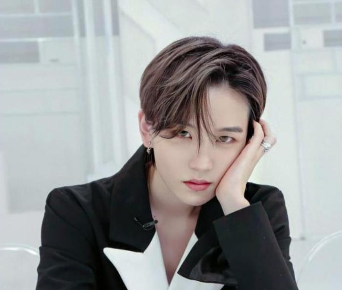 音乐节■成功成团的the 9组合，刘雨昕发个人单曲，虞书欣被爆进组！