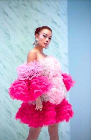 「阿娇」闺蜜爆“阿娇为赖弘国戒掉坏习惯”14个月火速离婚：不能有怨言