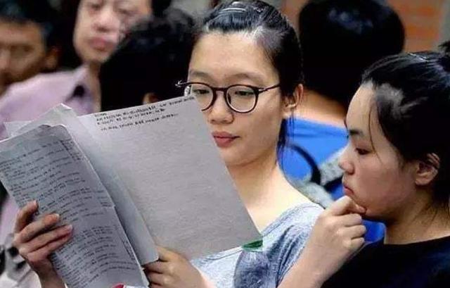 【美国】留学生还能站住脚吗？美国公然宣布将会采取措施，美国梦彻底破碎