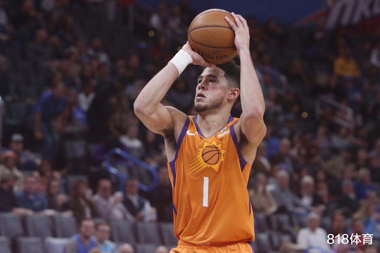 手机游戏|赔了夫人又折兵! 西蒙斯膝盖手术赛季报销, 女友詹娜和布克大秀恩爱