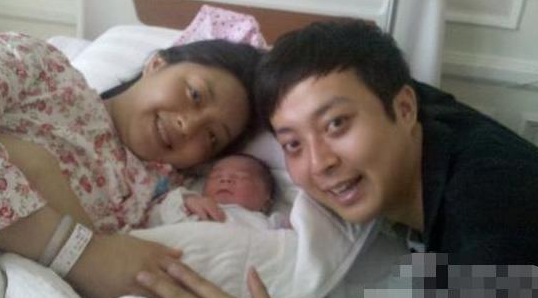 主持人|2015年，知名女主持人在河边“方便”，不料失足落水，当场身亡