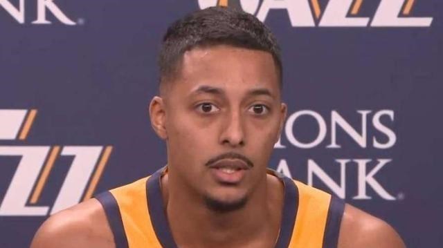 『火箭队』场均12+5签约航天城！火箭以为捡到宝，结果2场现原形！