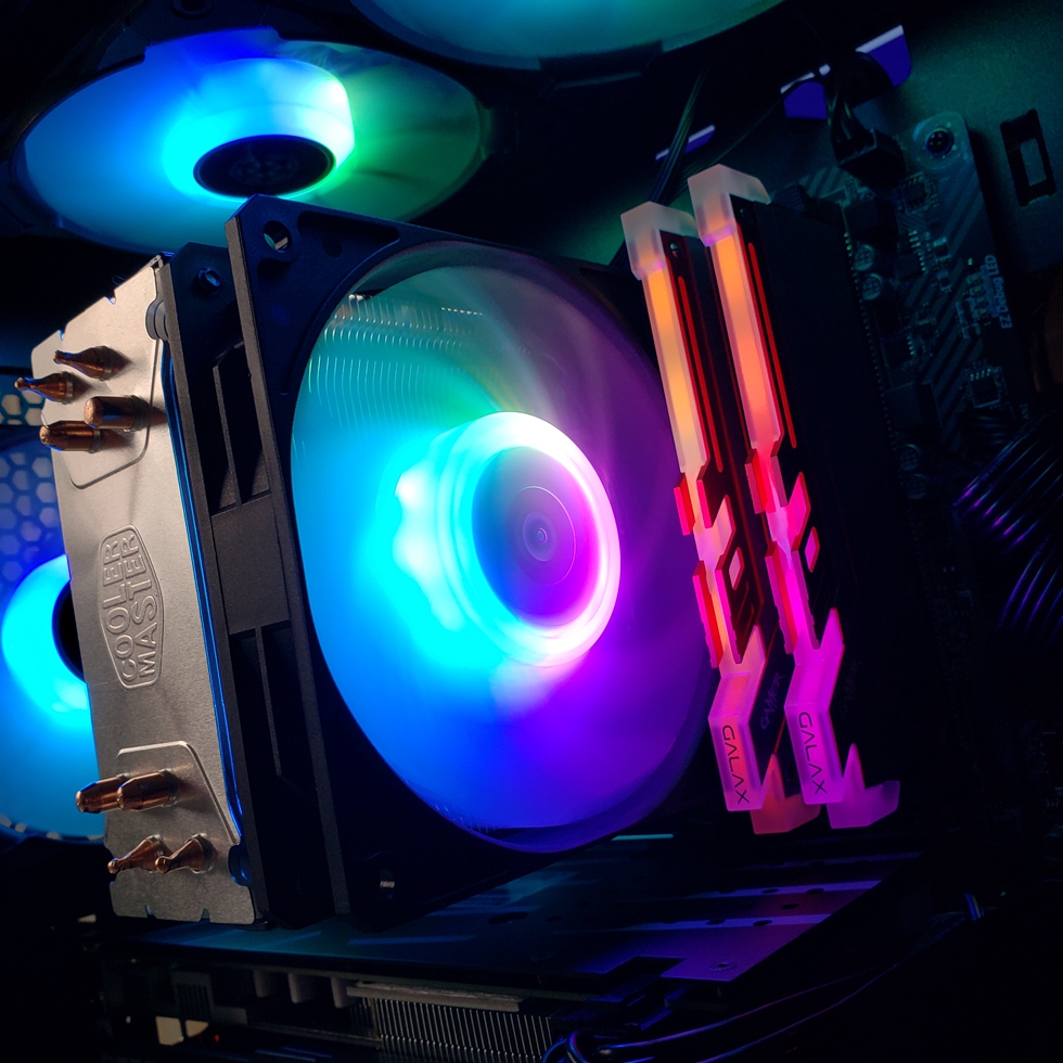 「机箱」5200元给兄弟配一台电脑,有人说我赚了1000多