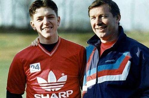 #瑞恩·吉格斯#他是弗格森也挽救不了的天才球员,若自律成就不输吉格斯