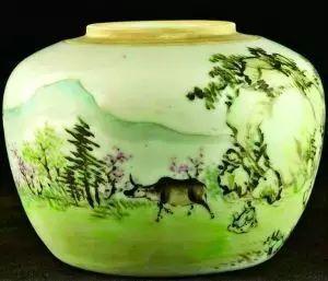 五彩瓷▲瓷器赏析:瓷上春意浓