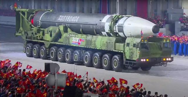 洲际导弹|朝鲜震撼了世界，全球最大的洲际导弹出现，和东风41相比如何？