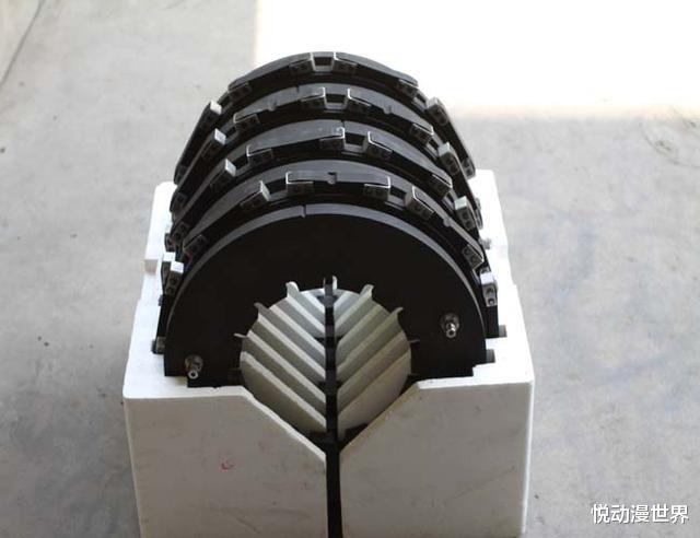 歼-20▲中美五代机在这方面存在着最大差异在哪里？？？