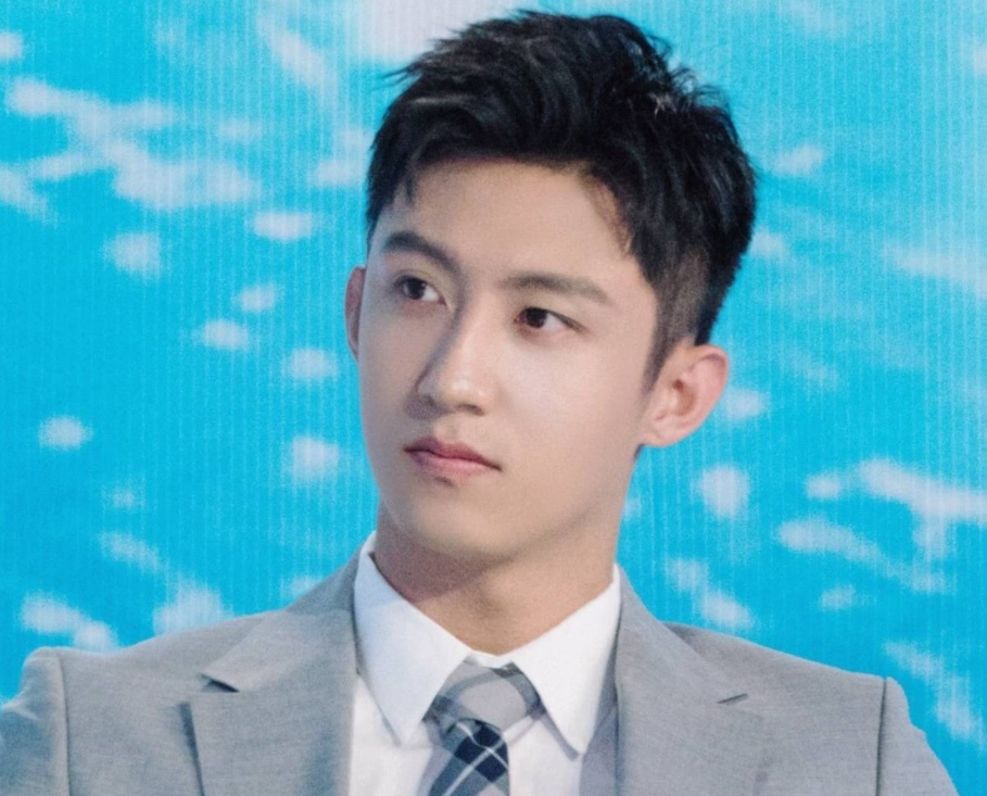 【黄景瑜】娱乐圈水有多深? 黄景瑜新剧开播前一天，接连出了3波黑料