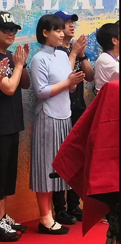 「彭昱畅」彭昱畅放飞自我，吃货人设崩塌，不会形象管理的他难回影帝之位