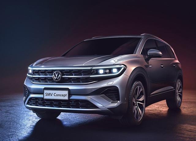 「大众集团」大众又成功了！长5米1+V6引擎，尾部带发光LOGO，开出去迷倒一片