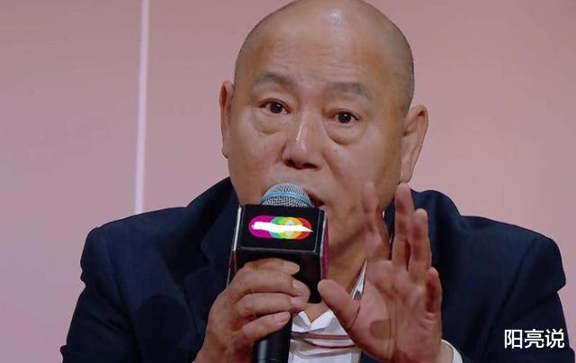 李成儒|李诚儒煮饺子意外曝光四合院内景，被网友吐槽“格局不大”