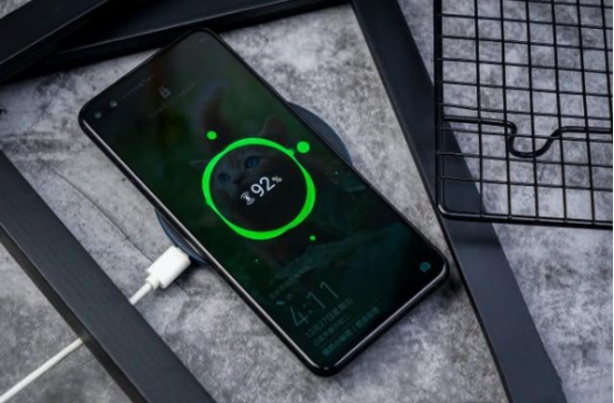 荣耀|荣耀冲刺双11，麒麟990+40W快充，整整降价900元