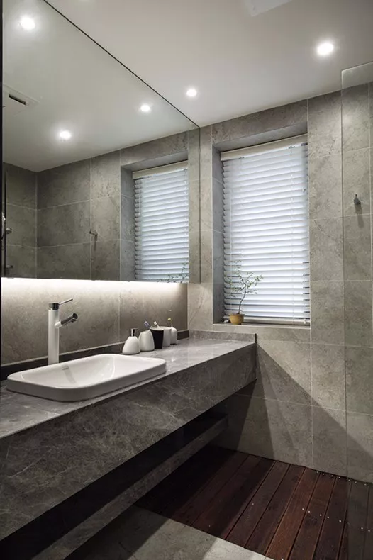 ▲卫生间地漏的五种设计，哪个排水效率高，还好看？