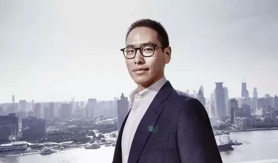 温心■与黄晓明“忘年恋”？高调示威baby，借子逼宫，心机深啊……