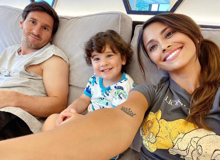 「安东内拉」梅西太幸福,安东内拉6年生3子,32岁依然少女感!全靠爱的滋润