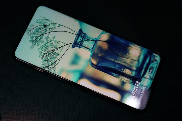 【荣耀x10】荣耀X10体验：不仅仅有5G，还有超强主摄和90Hz屏幕