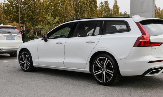 「奥迪A3」2.0T+8AT,全系优惠6万,这台沃尔沃旅行车很香,你确定不入手?