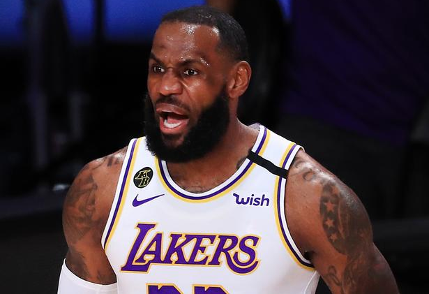 湖人队|4-1!湖人再次让1追4!詹眉划水还能赢,他们真的有三巨头